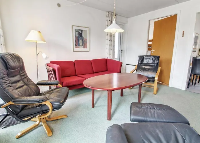 Apartment Telli - 1km From The Sea By Interhome